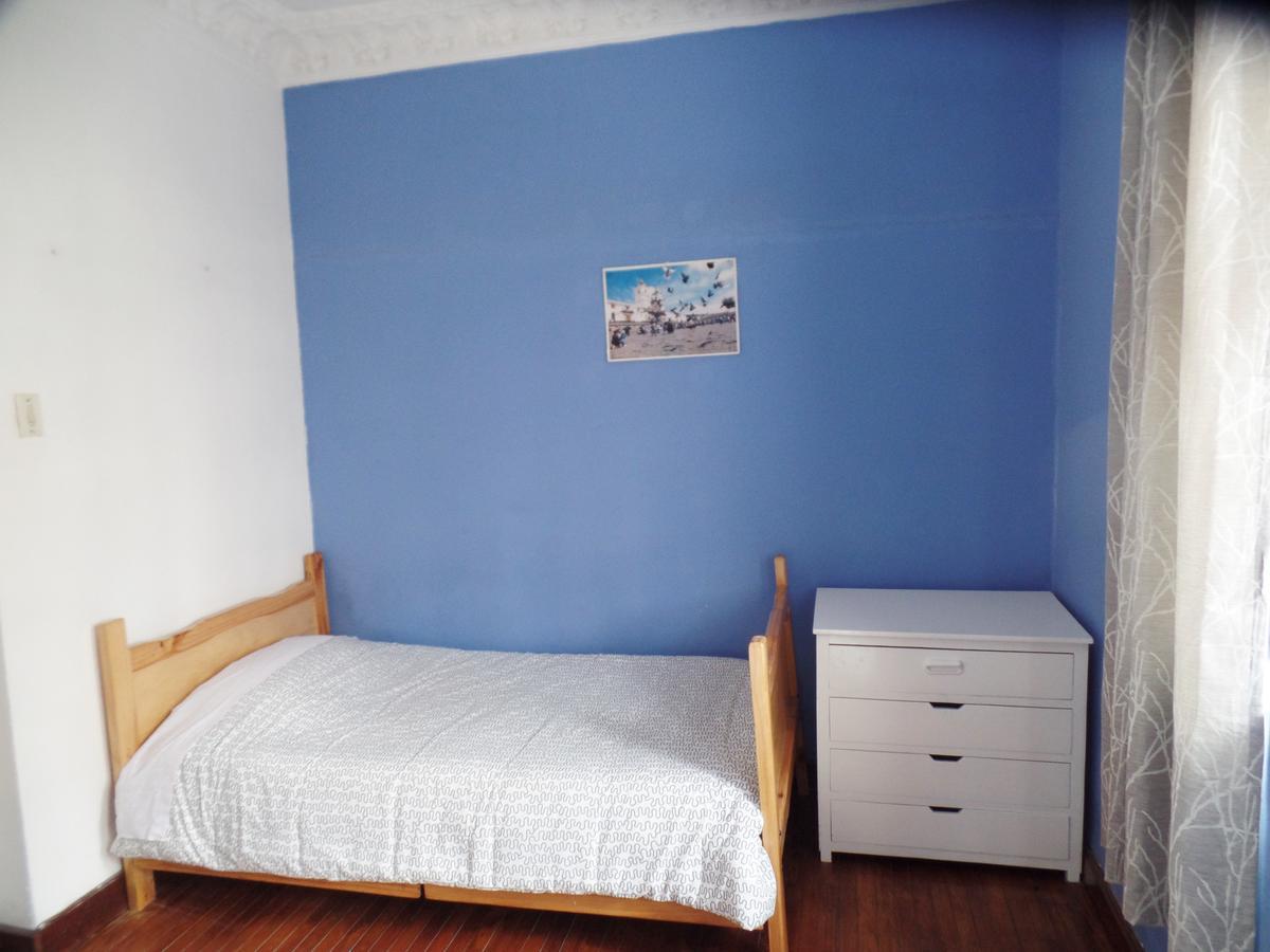 Hostel Revolution Кито Екстериор снимка